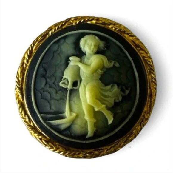 Vintage 1950s Aquarius Water Bearer Cameo Brooch Braided Gold-Tone Frame - Picture 11 of 12